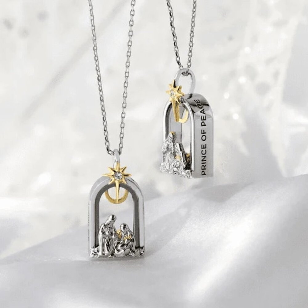 Origami Owl/Think Goodness Isaiah Nativity Capsule Locket